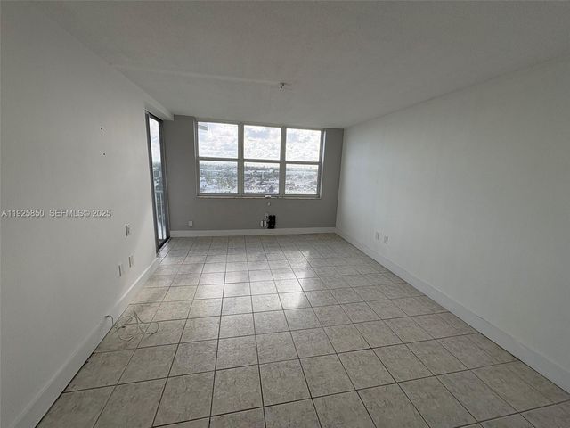 1750 NE 191st St 829-4, Miami, FL 33179