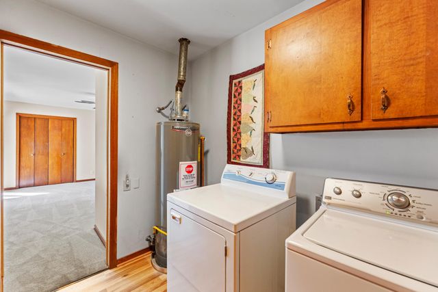 1453 N Woodrow Ct, Wichita, KS 67203