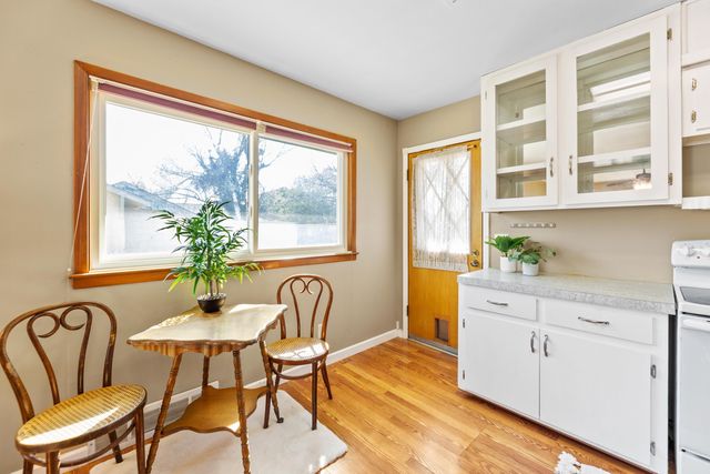 1453 N Woodrow Ct, Wichita, KS 67203