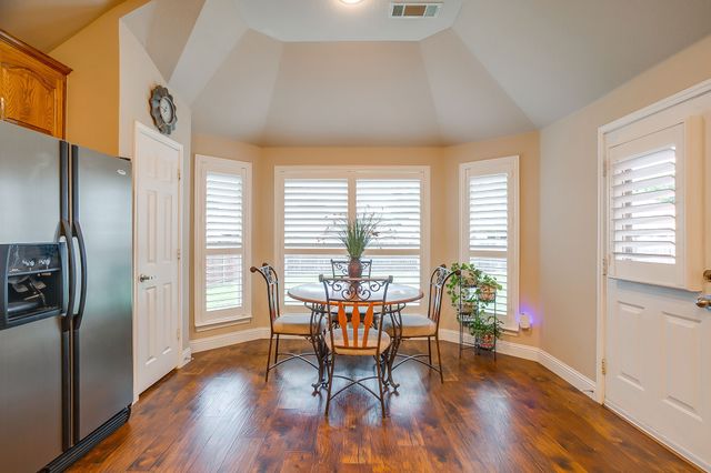 1410 Parkside Drive, Mansfield, TX 76063