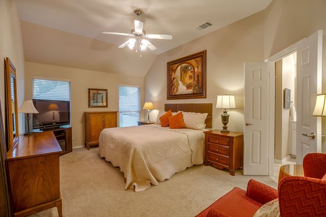 1410 Parkside Drive, Mansfield, TX 76063