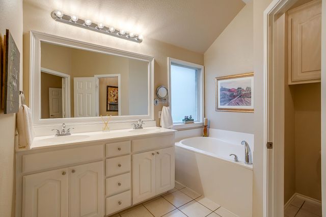1410 Parkside Drive, Mansfield, TX 76063