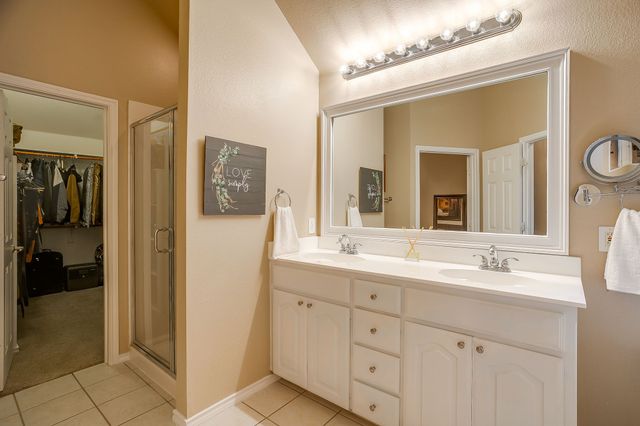 1410 Parkside Drive, Mansfield, TX 76063