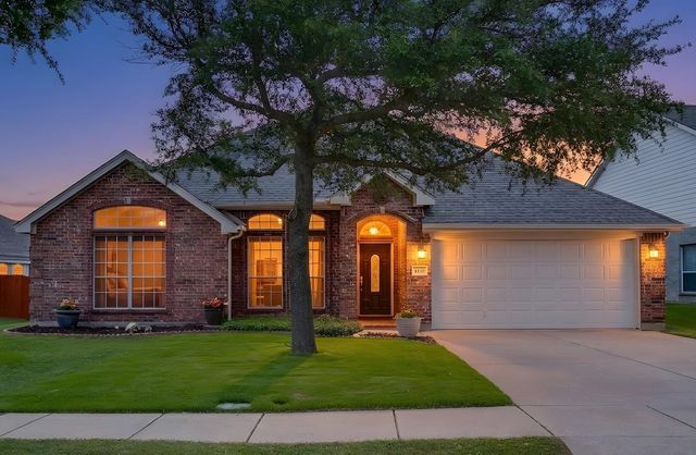 1410 Parkside Drive, Mansfield, TX 76063