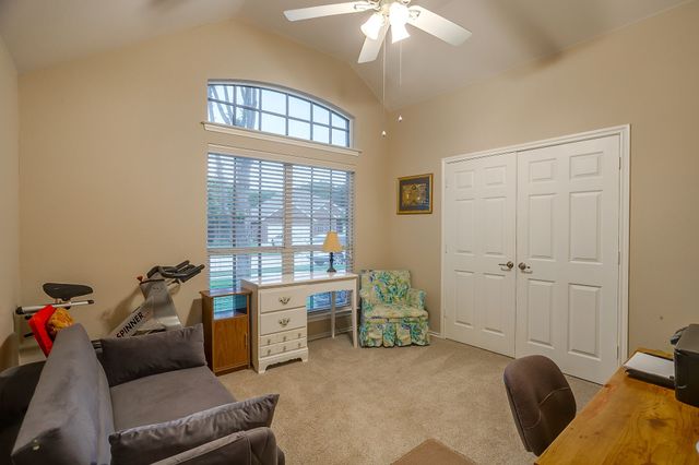 1410 Parkside Drive, Mansfield, TX 76063