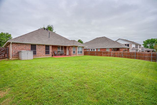 1410 Parkside Drive, Mansfield, TX 76063