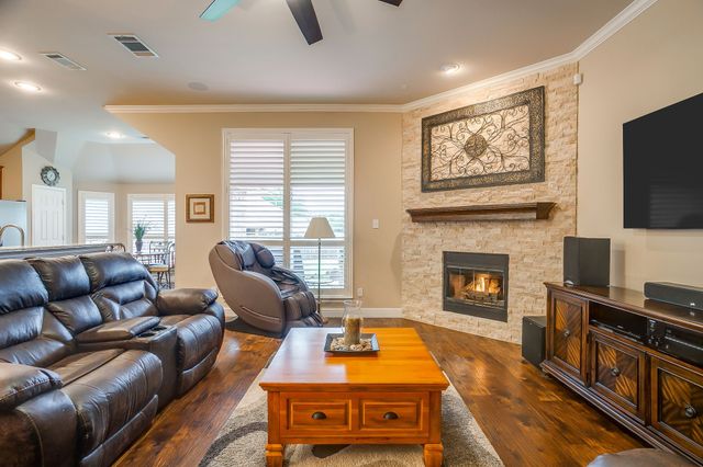 1410 Parkside Drive, Mansfield, TX 76063