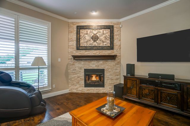 1410 Parkside Drive, Mansfield, TX 76063