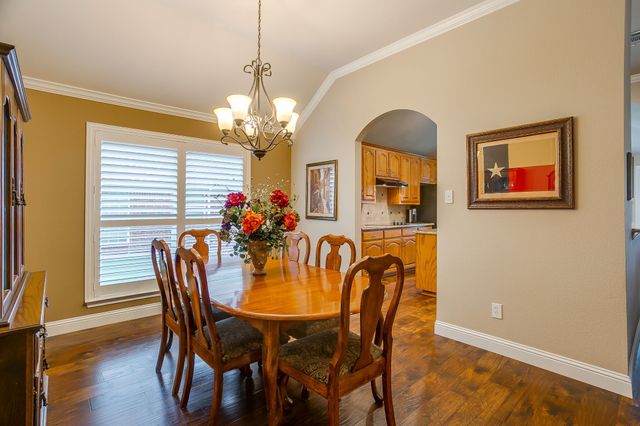 1410 Parkside Drive, Mansfield, TX 76063