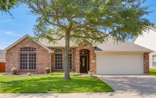 1410 Parkside Drive, Mansfield, TX 76063