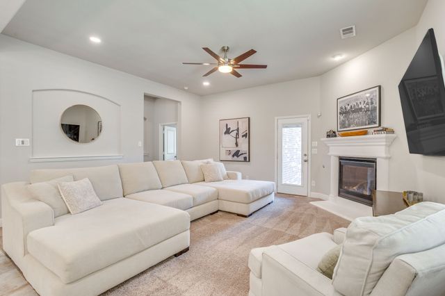 3021 Bella Lago Drive, Fort Worth, TX 76177