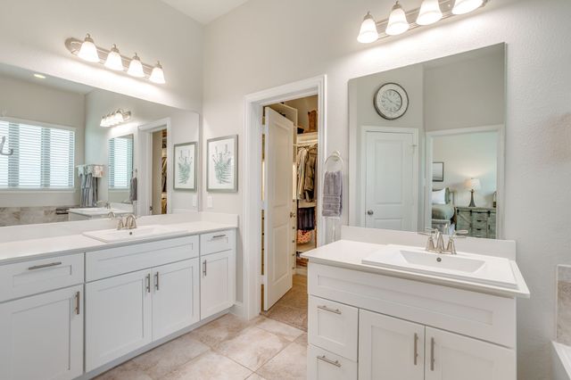 3021 Bella Lago Drive, Fort Worth, TX 76177