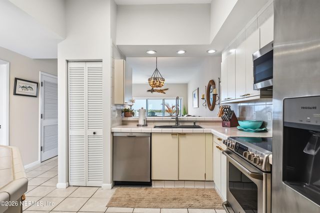 75 COMARES Avenue 3A, St. Augustine, FL 32080