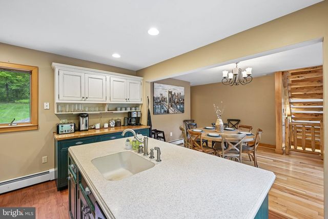 2135 SAINT PETERS RD, Pottstown, PA 19465