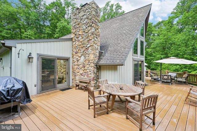 2135 SAINT PETERS RD, Pottstown, PA 19465