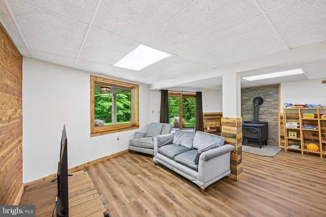 2135 SAINT PETERS RD, Pottstown, PA 19465