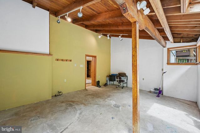 2135 SAINT PETERS RD, Pottstown, PA 19465