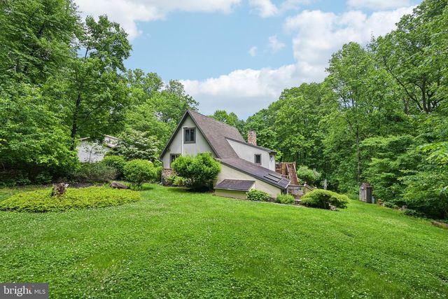 2135 SAINT PETERS RD, Pottstown, PA 19465