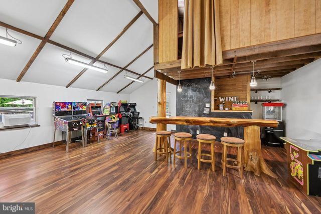 2135 SAINT PETERS RD, Pottstown, PA 19465