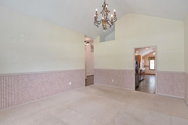 212 N Meadow Street, Nixa, MO 65714