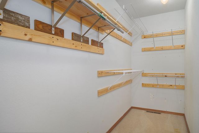 212 N Meadow Street, Nixa, MO 65714