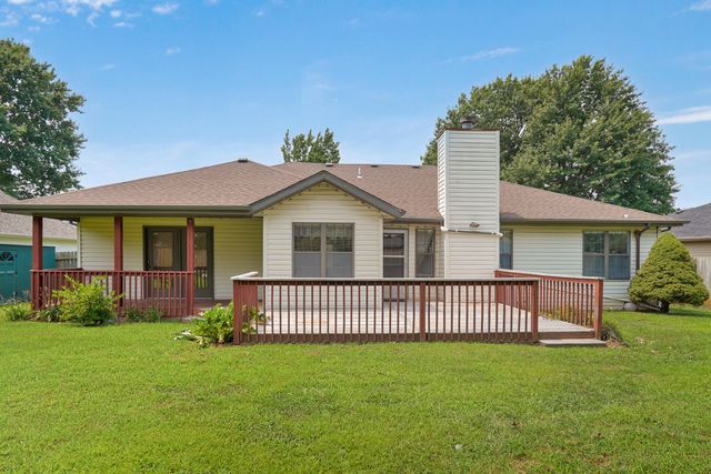 212 N Meadow Street, Nixa, MO 65714