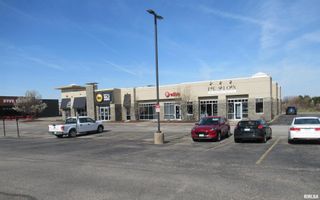 4862 UTICA RIDGE Road, Davenport, IA 52807