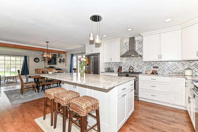 12315 W Christine DRIVE, Wauwatosa, WI 53226