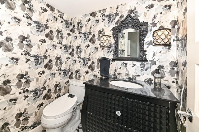 12315 W Christine DRIVE, Wauwatosa, WI 53226