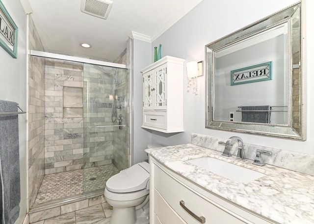 12315 W Christine DRIVE, Wauwatosa, WI 53226