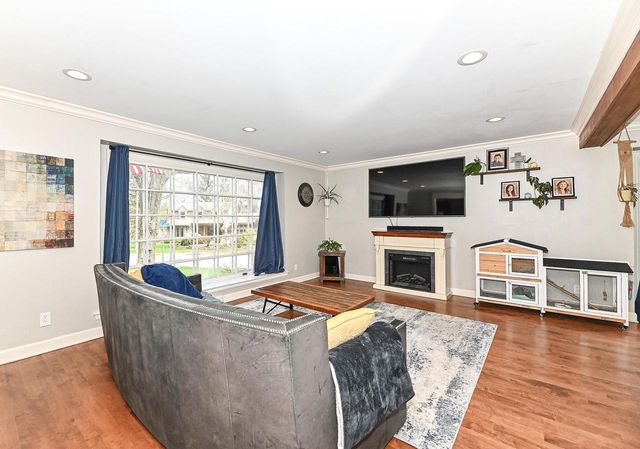 12315 W Christine DRIVE, Wauwatosa, WI 53226