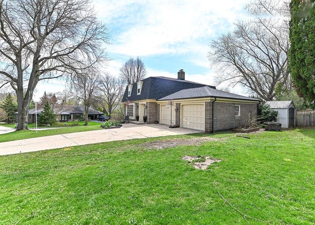 12315 W Christine DRIVE, Wauwatosa, WI 53226