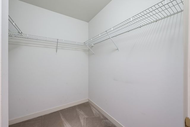 4 Oak Ct 4, Rockland, MA 02370