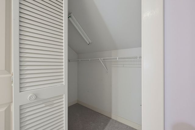 4 Oak Ct 4, Rockland, MA 02370