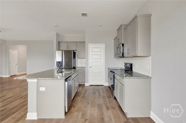 559 Logging Hill Drive, Richmond Hill, GA 31324