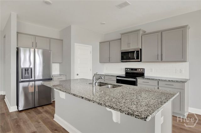 559 Logging Hill Drive, Richmond Hill, GA 31324