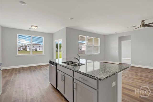 559 Logging Hill Drive, Richmond Hill, GA 31324