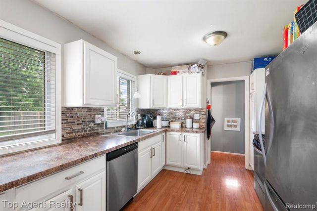 13712 La Chene Avenue, Warren, MI 48088