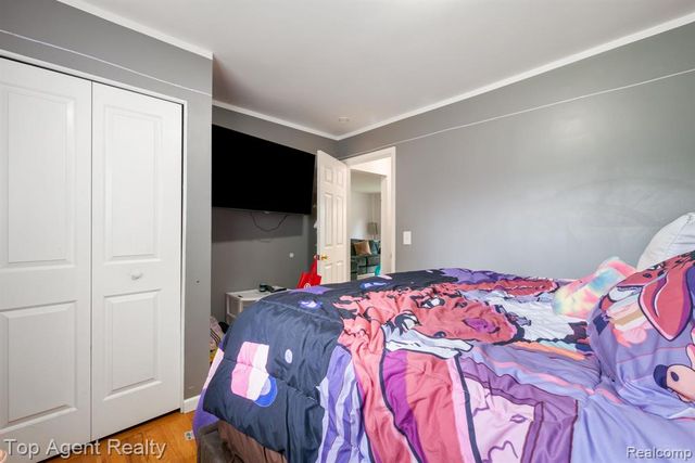 13712 La Chene Avenue, Warren, MI 48088