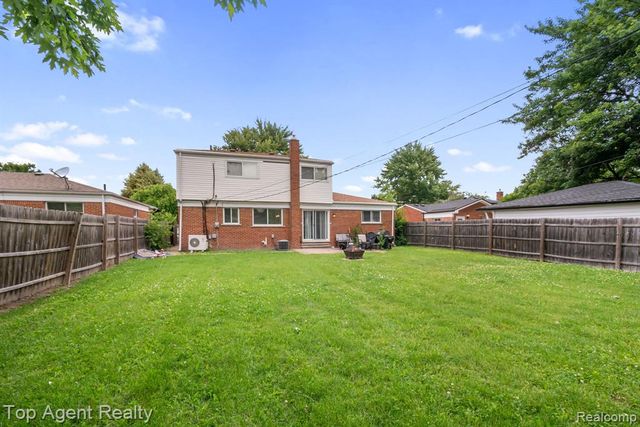 13712 La Chene Avenue, Warren, MI 48088