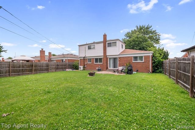 13712 La Chene Avenue, Warren, MI 48088