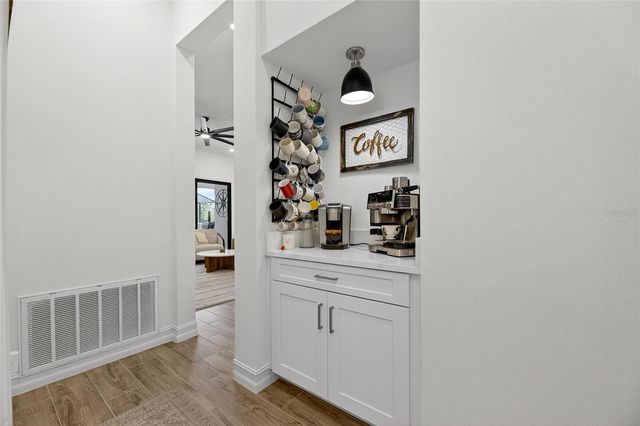 1128 SEAGRAPE DRIVE, Ruskin, FL 33570