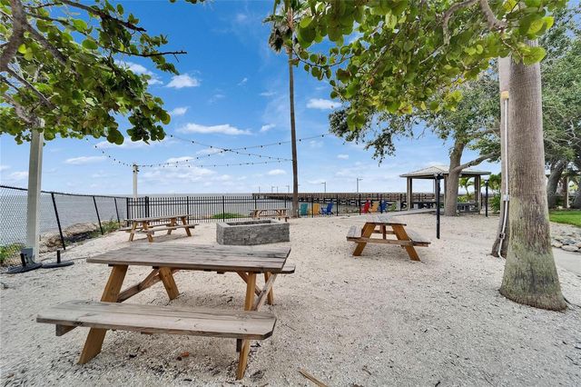 1128 SEAGRAPE DRIVE, Ruskin, FL 33570