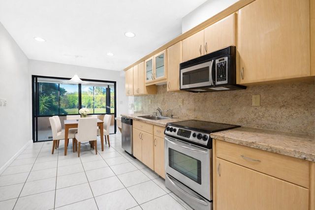 6053 Petaluma Drive, Boca Raton, FL 33433