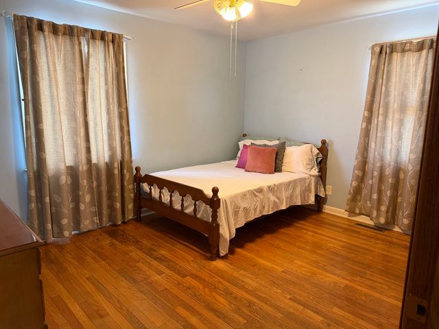 1167 432nd Avenue, Clinton, IA 52732