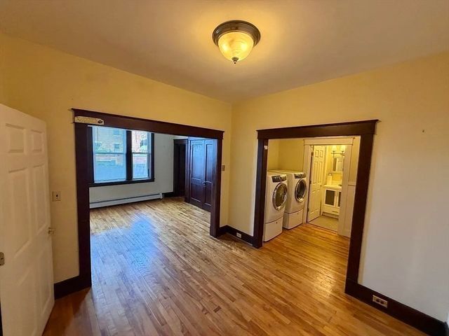 27 High Street 1, Clinton, MA 01510