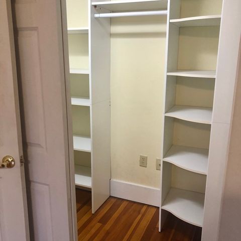 27 High Street 1, Clinton, MA 01510