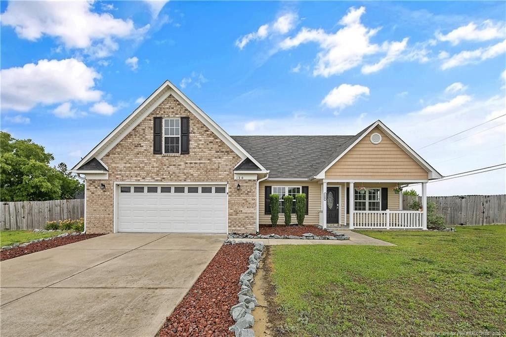 120 Wood Valley Lane, Raeford, SC 29376