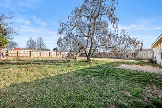 105 S Brandon Street, Lowell, AR 72745