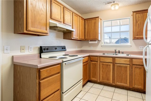 105 S Brandon Street, Lowell, AR 72745